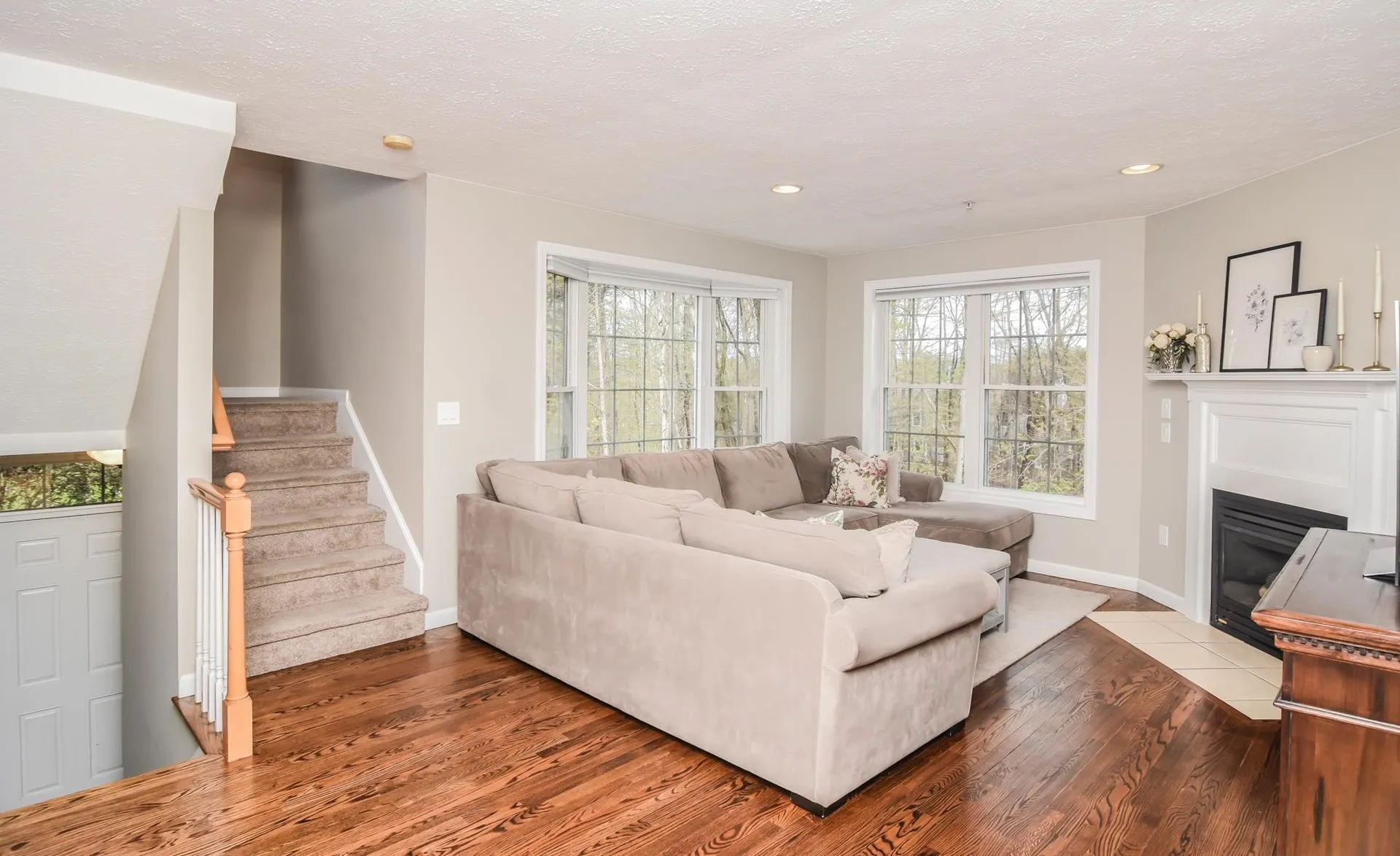14 Georgetowne Drive Nashua NH 03062