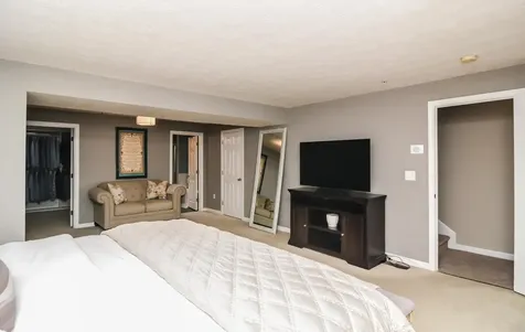 14 Georgetowne Drive Nashua NH 03062