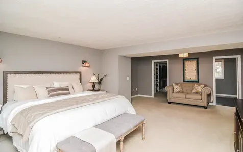 14 Georgetowne Drive Nashua NH 03062