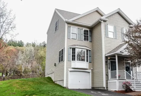 14 Georgetowne Drive Nashua NH 03062