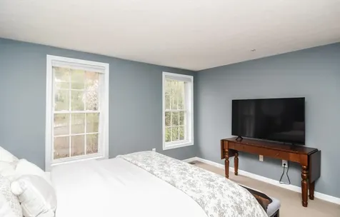 14 Georgetowne Drive Nashua NH 03062