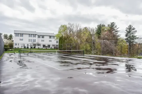 14 Georgetowne Drive Nashua NH 03062