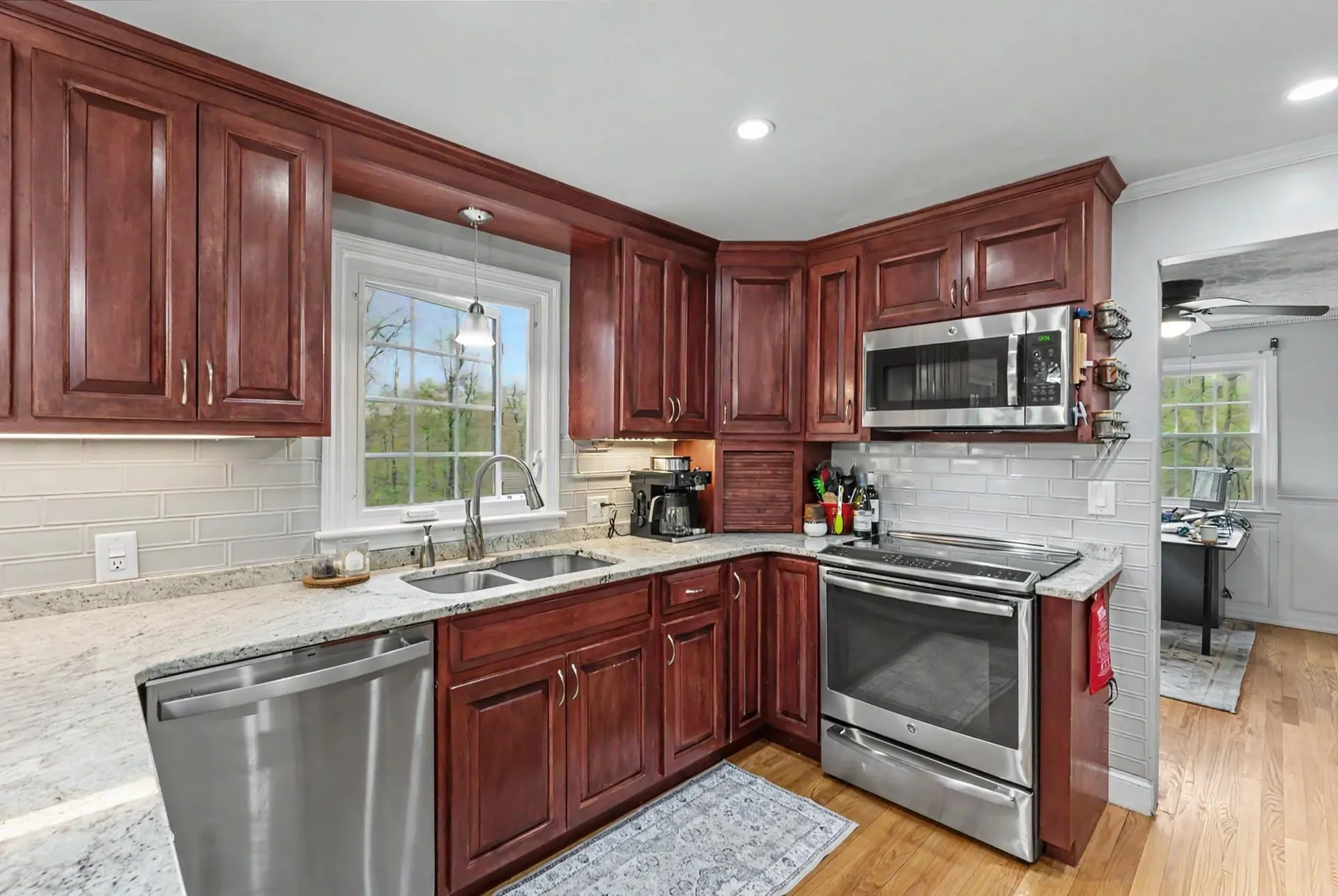 29 Old Sawmill Road Bedford NH 03110