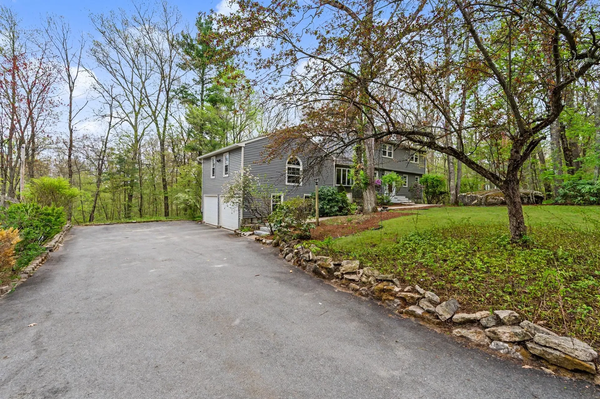 29 Old Sawmill Road Bedford NH 03110