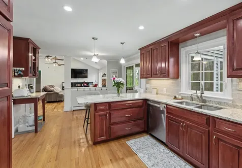 29 Old Sawmill Road Bedford NH 03110