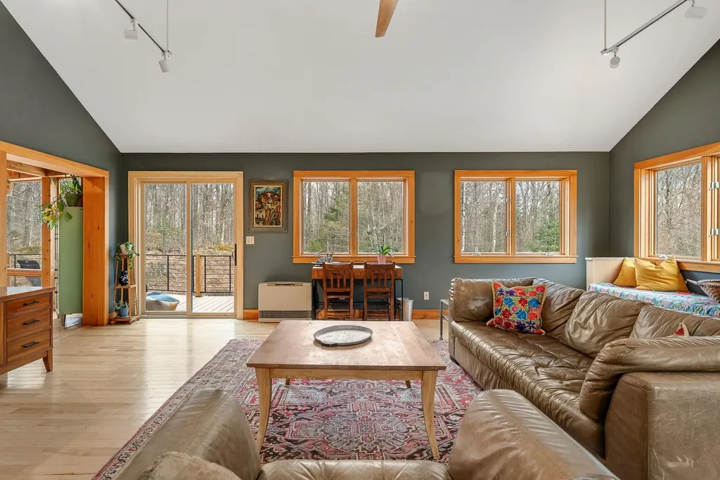 412 Macey Road Middlesex VT 05602
