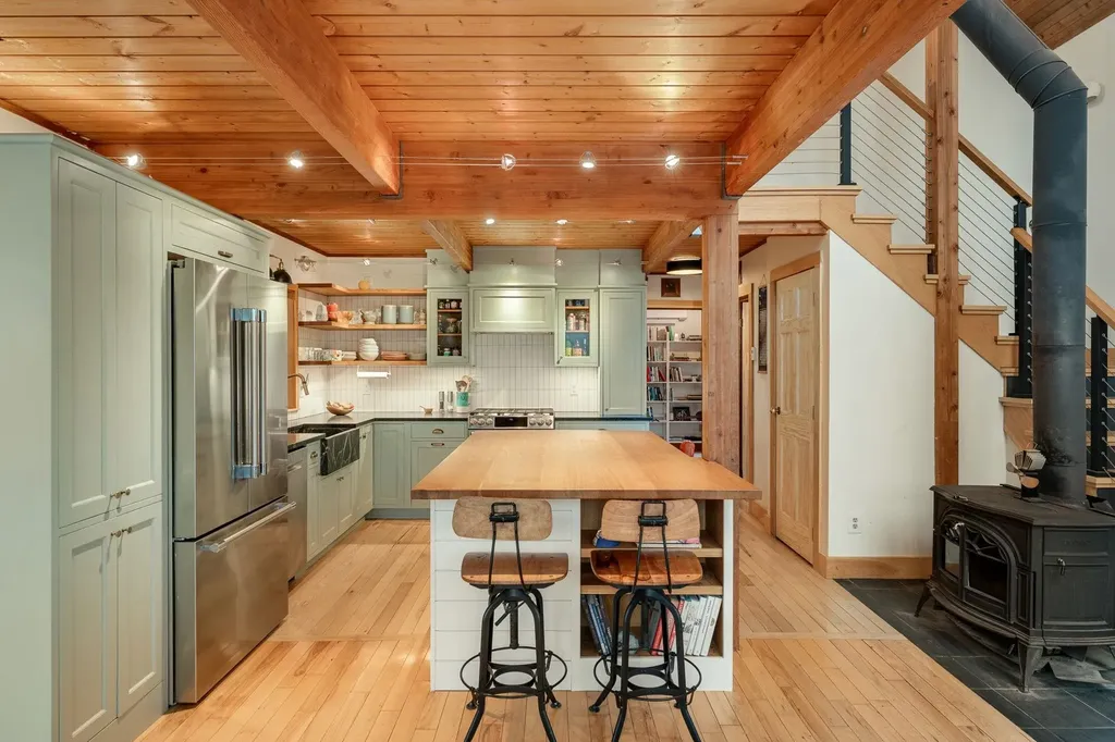 412 Macey Road Middlesex VT 05602