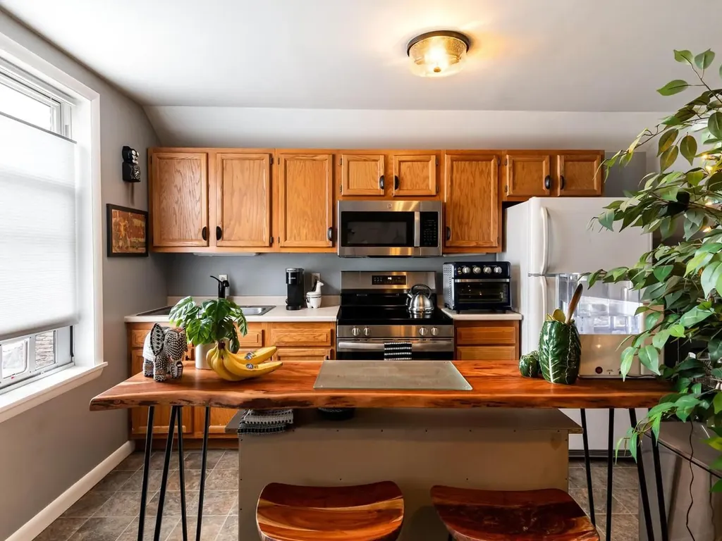 109 Elmwood Avenue Burlington VT 05401-3829