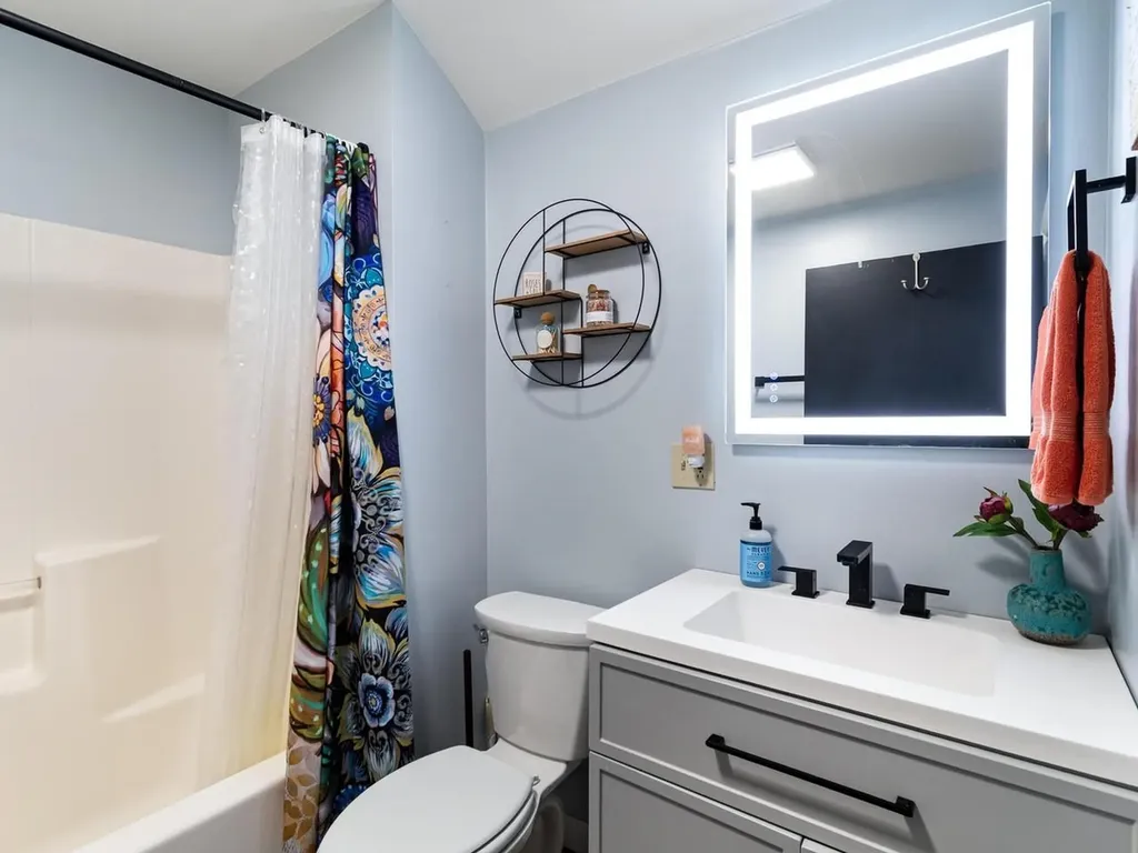 109 Elmwood Avenue Burlington VT 05401-3829