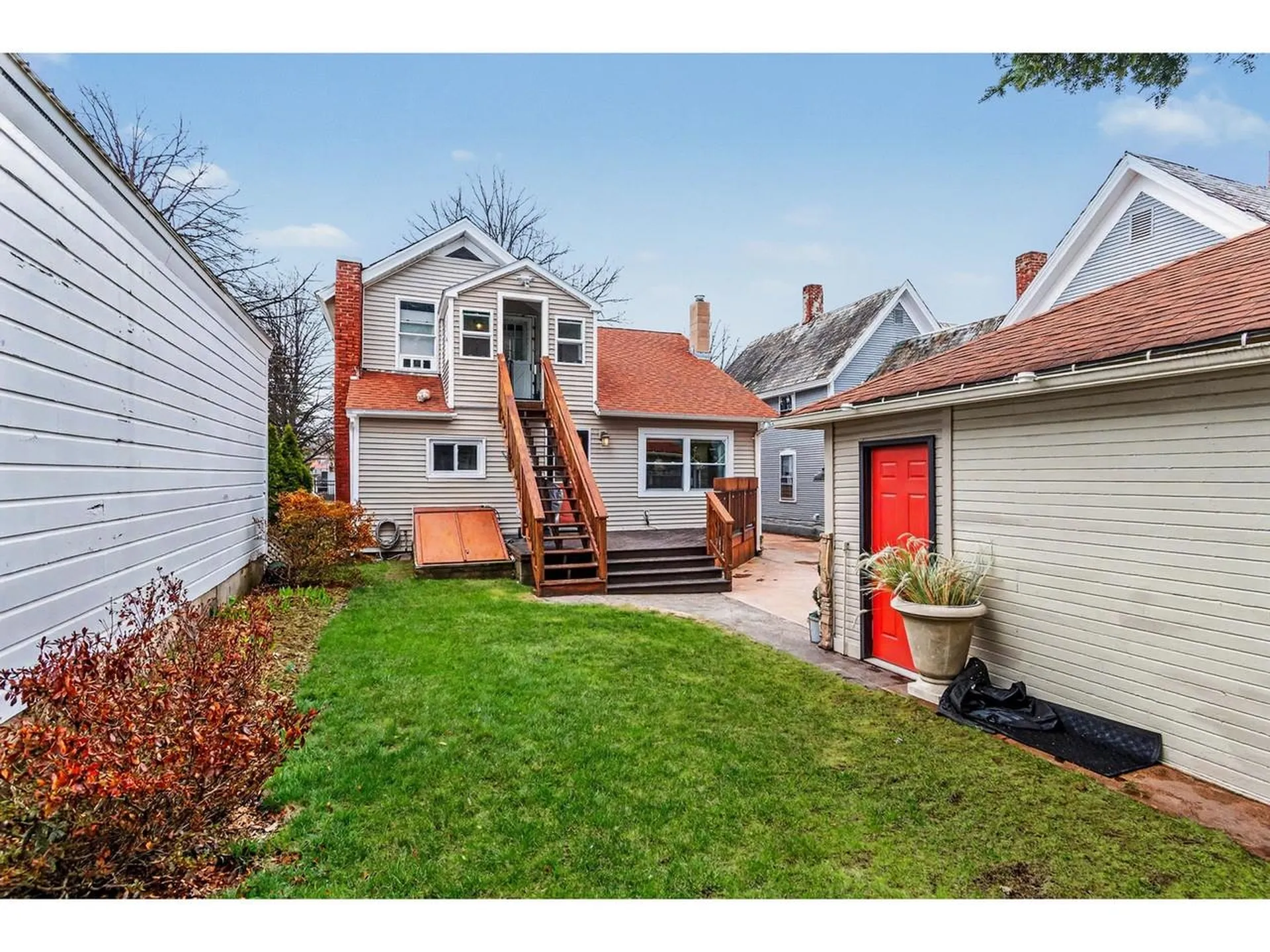 109 Elmwood Avenue Burlington VT 05401-3829