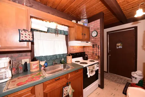 17 Klausen Road Madison NH 03849