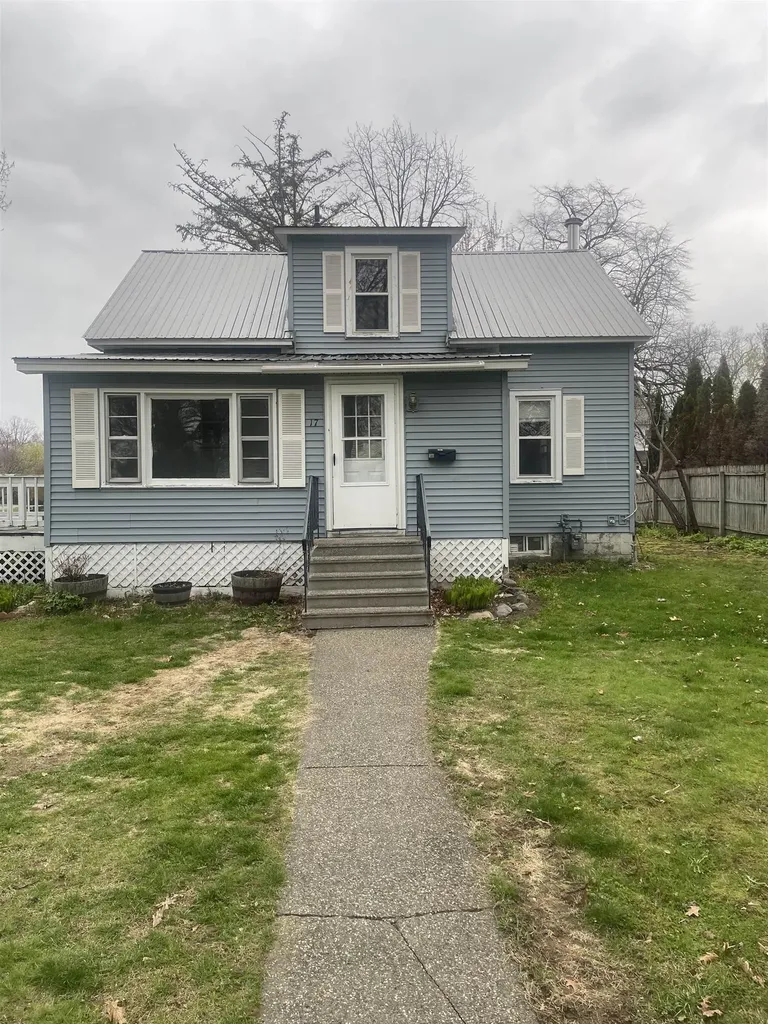 17 Iroquois Avenue Essex Junction VT 05452