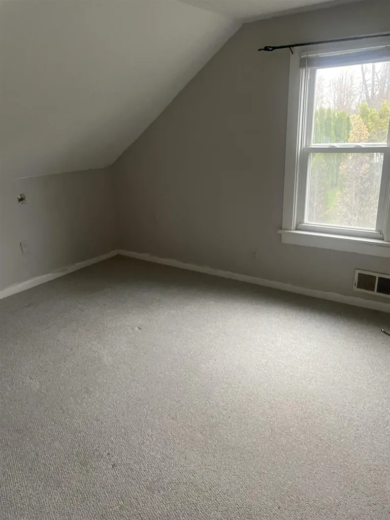 17 Iroquois Avenue Essex Junction VT 05452