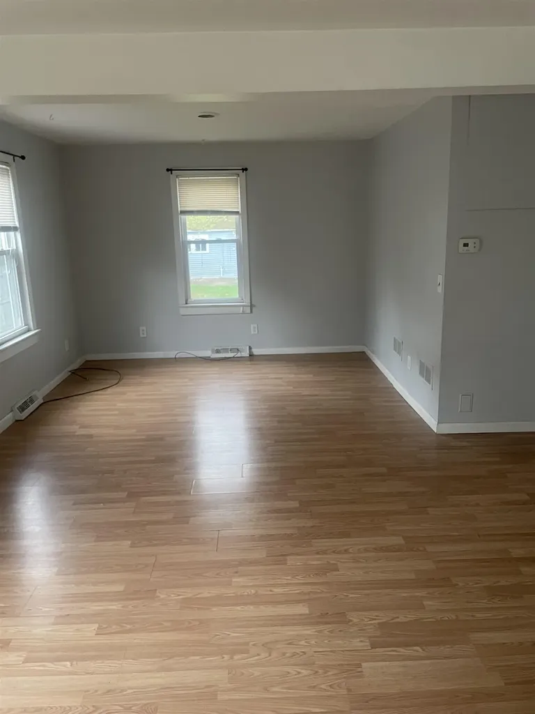 17 Iroquois Avenue Essex Junction VT 05452