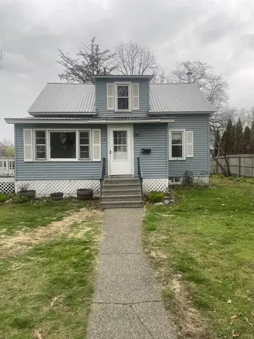 17 Iroquois Avenue Essex Junction VT 05452