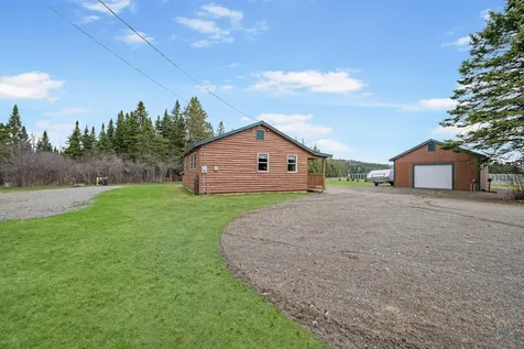 997 Back Lake Road Pittsburg NH 03592
