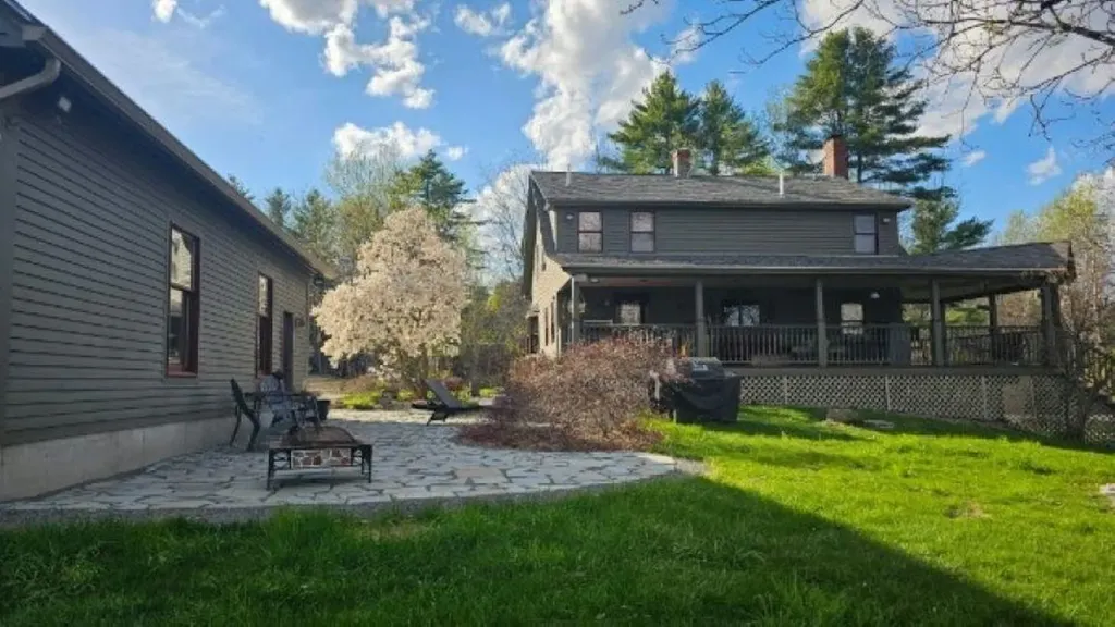 16 Aiken Road Farmington NH 03835