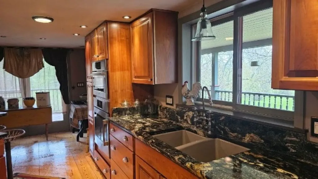 16 Aiken Road Farmington NH 03835