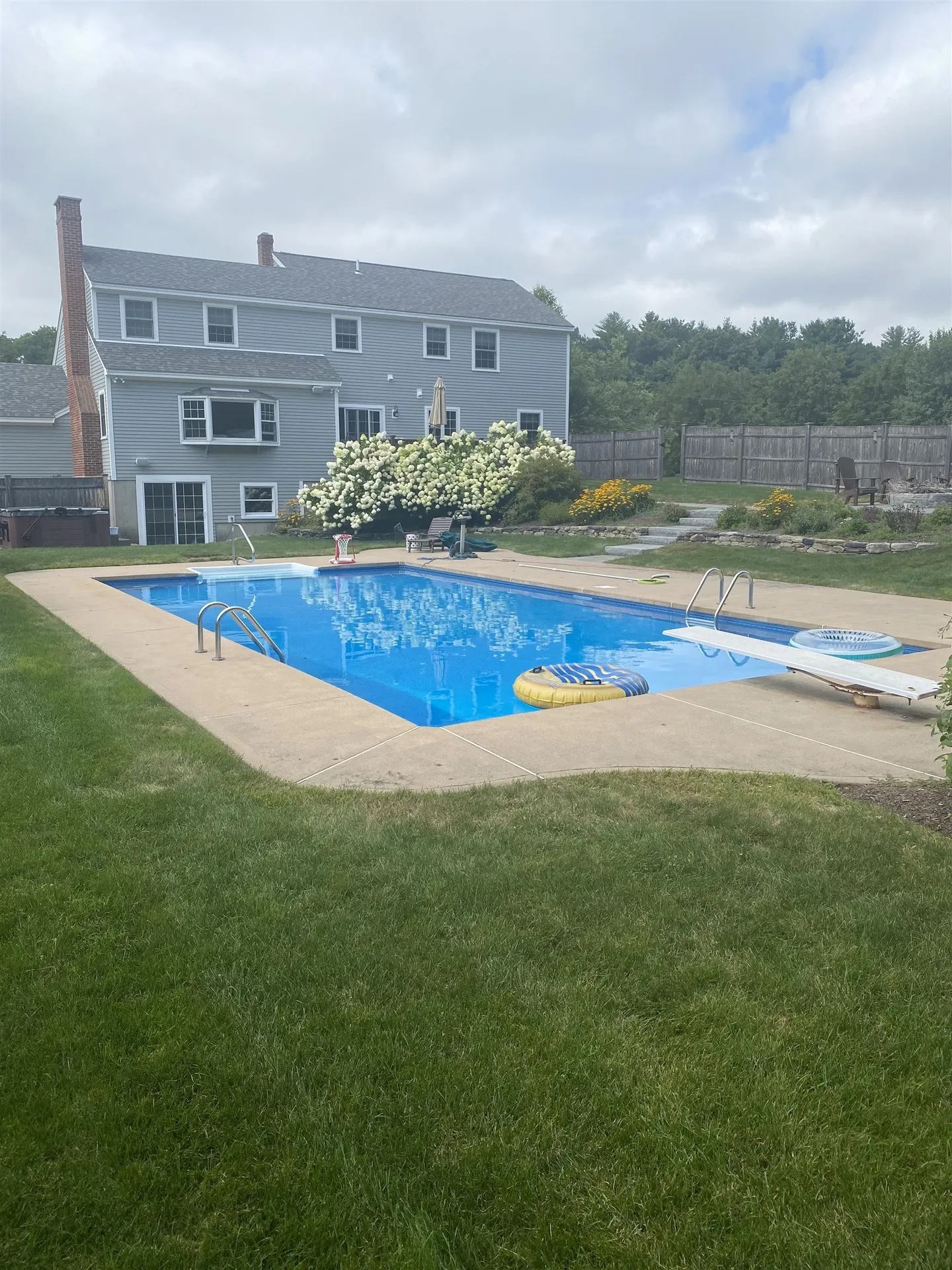 9 Brown Avenue Stratham NH 03885