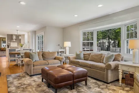 9 Brown Avenue Stratham NH 03885