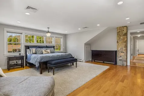 9 Brown Avenue Stratham NH 03885