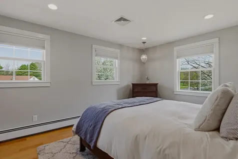 9 Brown Avenue Stratham NH 03885