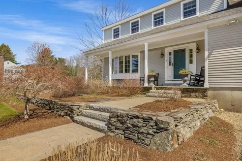 9 Brown Avenue Stratham NH 03885