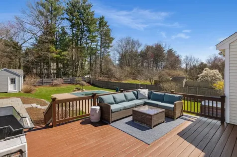 9 Brown Avenue Stratham NH 03885