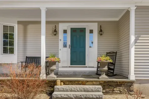 9 Brown Avenue Stratham NH 03885