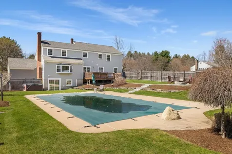 9 Brown Avenue Stratham NH 03885