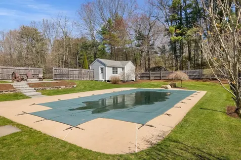 9 Brown Avenue Stratham NH 03885