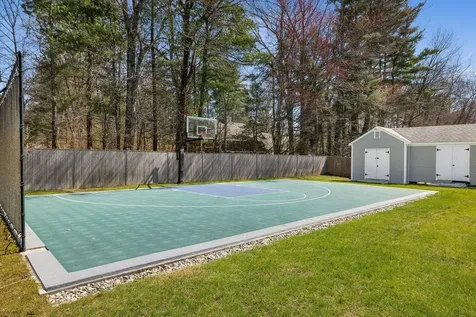 9 Brown Avenue Stratham NH 03885