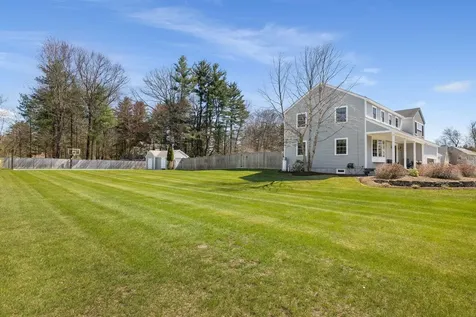 9 Brown Avenue Stratham NH 03885