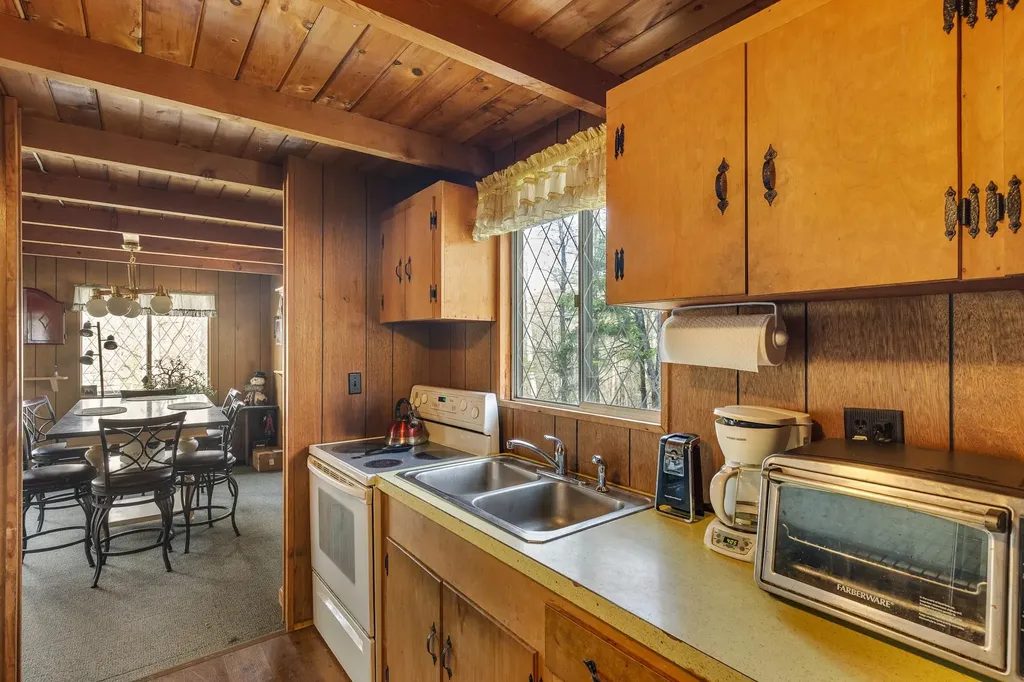 393 Tanglewood Drive Killington VT 05751