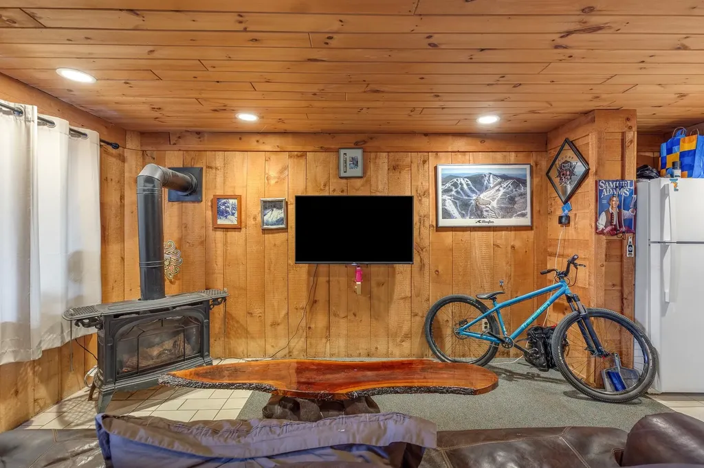 393 Tanglewood Drive Killington VT 05751