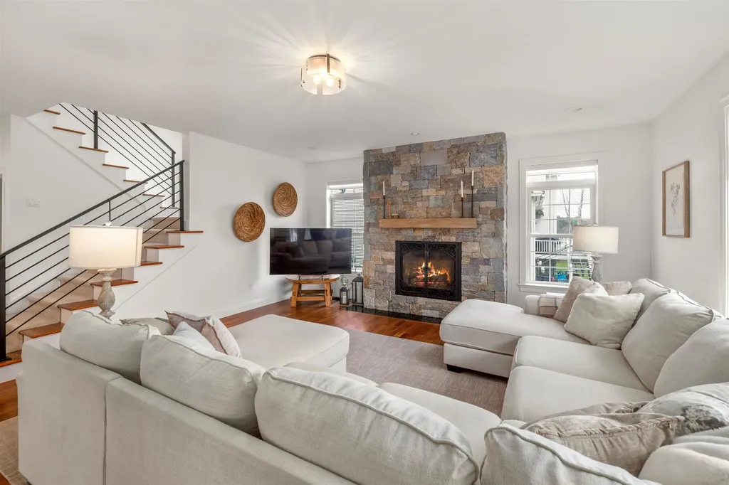 62 Crispin Drive South Burlington VT 05403