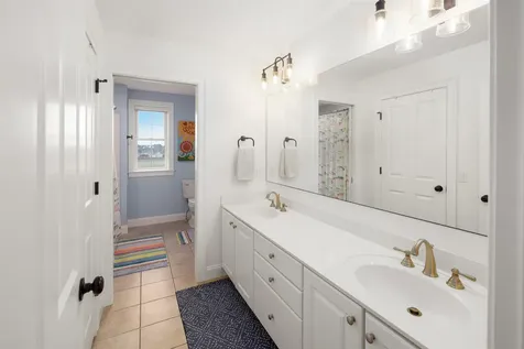 62 Crispin Drive South Burlington VT 05403
