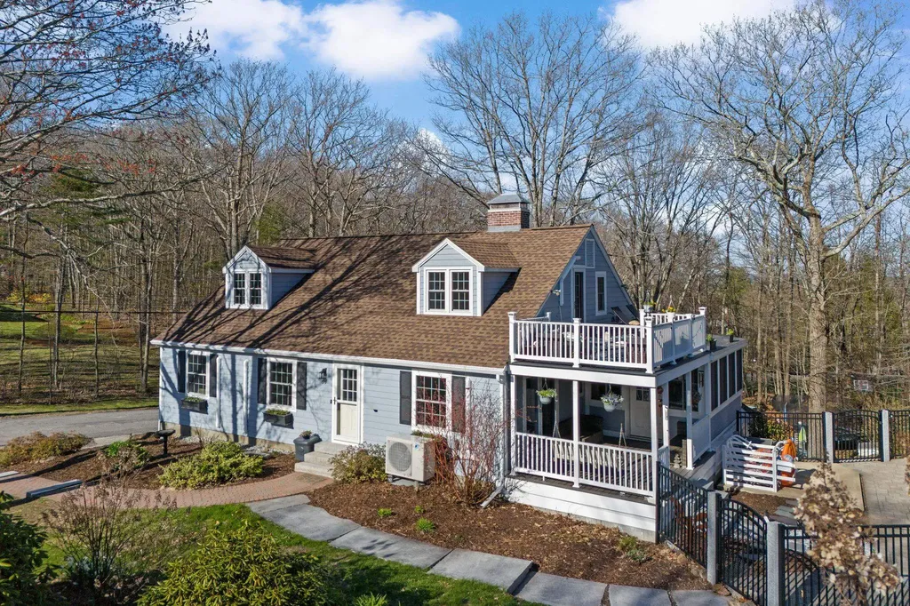 59 Blaze Hill Road Hopkinton NH 03229