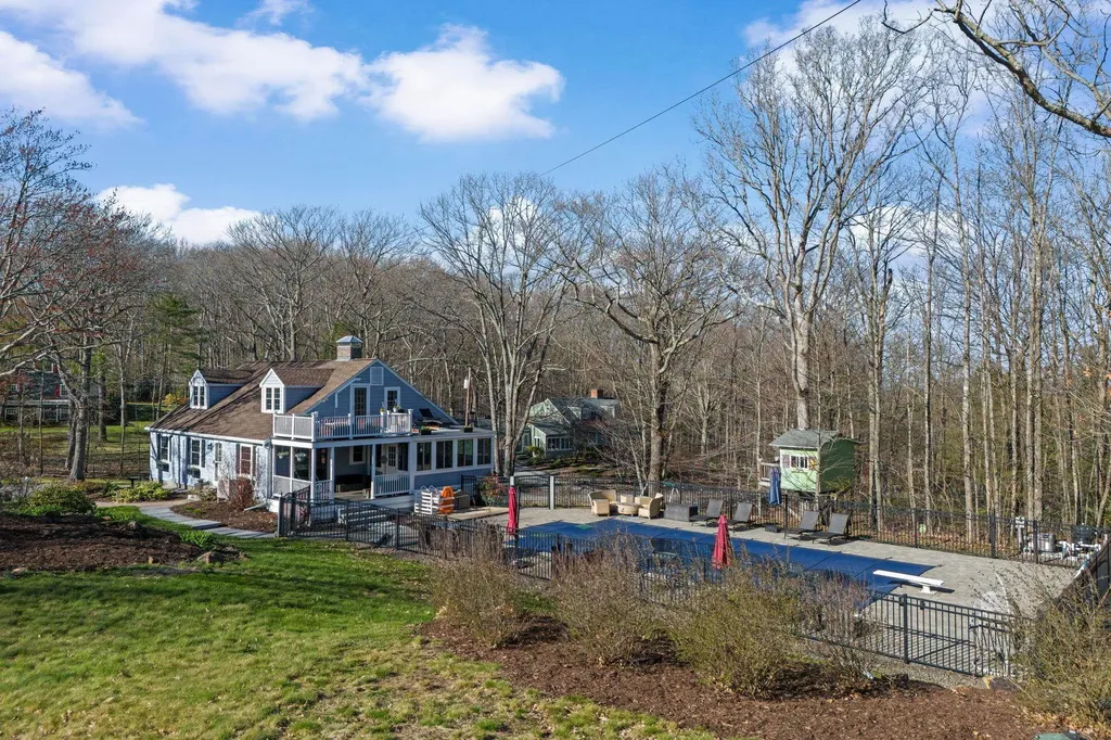 59 Blaze Hill Road Hopkinton NH 03229