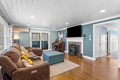 59 Blaze Hill Road Hopkinton NH 03229
