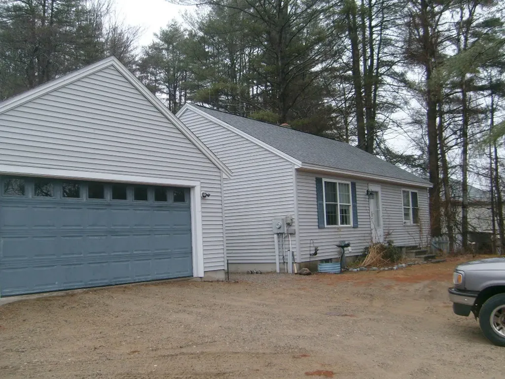 12 North Avenue Ashland NH 03217
