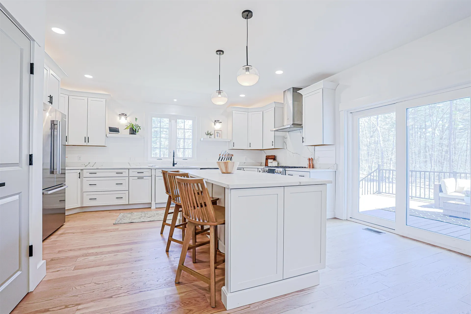 4 West Shore Park Road Kingston NH 03848