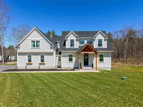 4 West Shore Park Road Kingston NH 03848