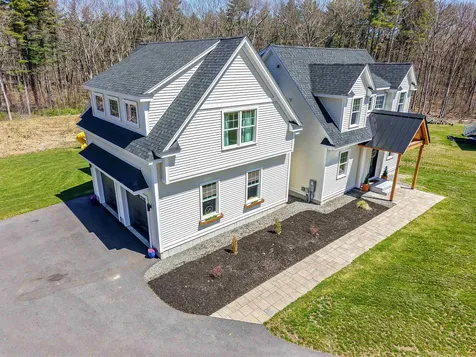 4 West Shore Park Road Kingston NH 03848