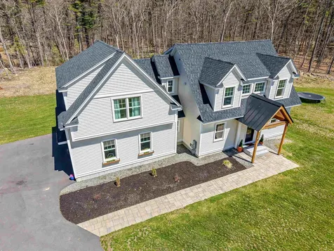 4 West Shore Park Road Kingston NH 03848