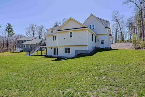 4 West Shore Park Road Kingston NH 03848