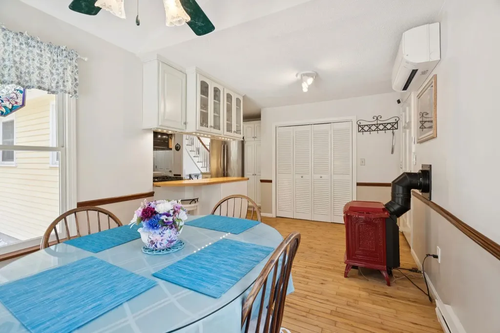 66 Sparrowhawk Road New London NH 03257