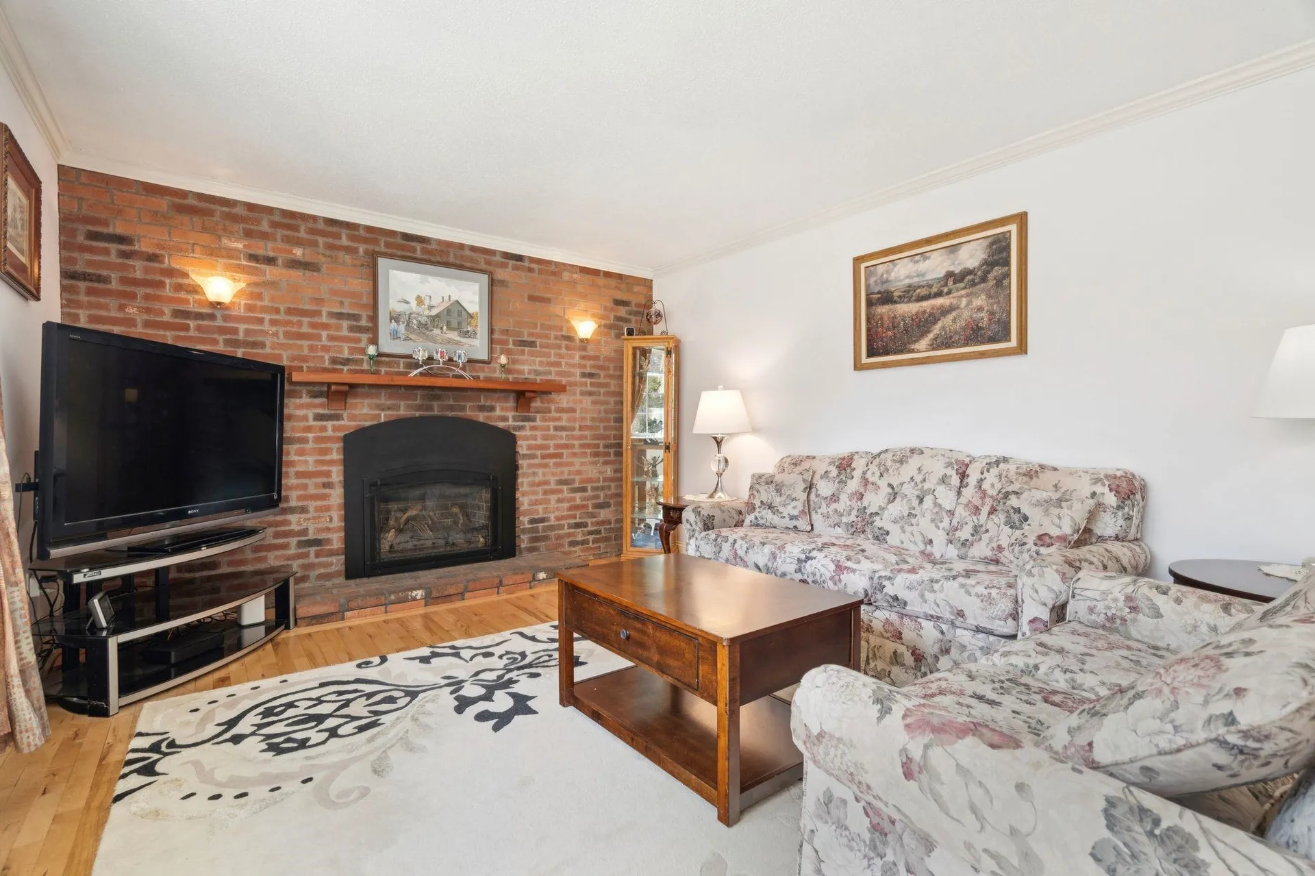 66 Sparrowhawk Road New London NH 03257