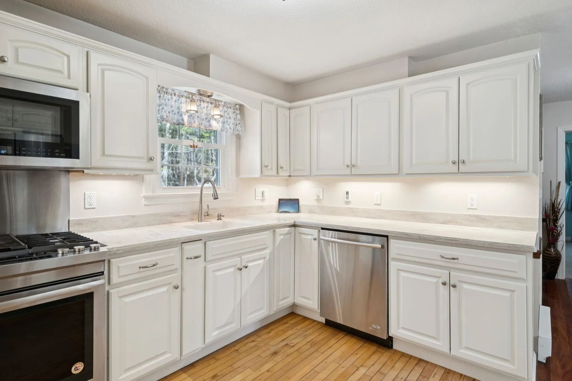 66 Sparrowhawk Road New London NH 03257