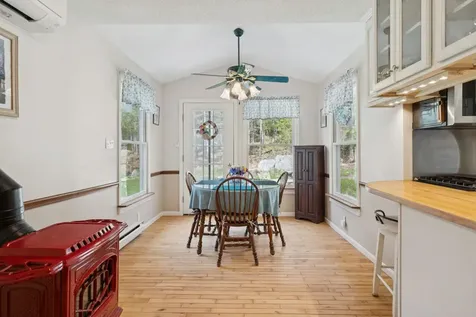 66 Sparrowhawk Road New London NH 03257